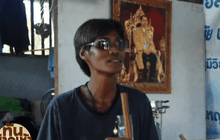 อดีตเด็กเร่ร่อน ตระเวนเป่าขลุ่ยเพลงพระราชนิพนธ์ 