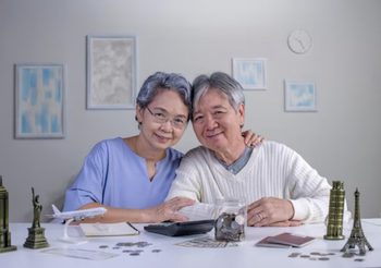 กองทุนรวมเพื่อการเลี้ยงชีพ RMF พาอุ่นใจสู่สังคมผู้สูงอายุ