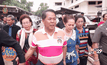 “ขวัญชัย” เข้ามอบตัว หลังหนีคดีทำร้ายกลุ่มพันธมิตร