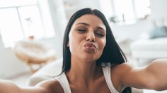 French Kiss วิธีการจูบ แบบฝรั่งเศส ของจริงต้อง 10 ขั้นตอน