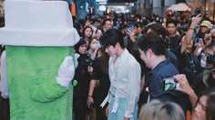 ซุปตาร์ห้างแตก! ไมค์ พิรัชต์ บินลัดฟ้าออกอีเวนต์ที่มาเลเซีย แฟนคลับต้อนรับล้น Pavilion KL