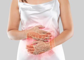 อาการคล้ายมะเร็งลำไส้เป็นอย่างไร? สังเกตก่อนอันตราย