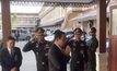 นายกฯ ปัดตอบเหตุวุ่นวายในสภาฯ ก่อนประชุมสภากลาโหม