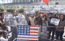 ประท้วงส่งตัวทหารสหรัฐฯกลับค่ายทหาร