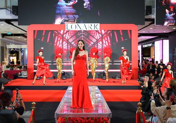 เปิดตัว “อั้ม พัชราภา” พรีเซนเตอร์นางเอกซุปตาร์เบอร์ 1 ของประเทศไทย LONARK LE BLANC RADIEN CE SERUM