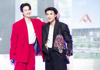 ครั้งแรกในไทย! พี พีรวิชญ์ ควงคู่จิ้น ไตเติ้ล ธนธร ร่วมเปิดตัวนาฬิกาอัจฉริยะ KIESLECT Smart Calling Watch ดีไซน์สวย ฟังก์ชั่นครบ