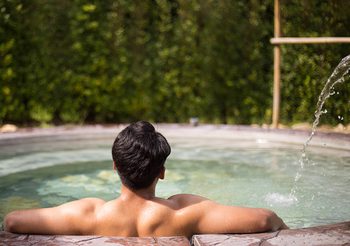 น้ำแร่ร้อนระนอง ออนเซ็นเมืองไทย