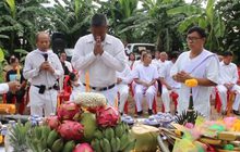 ทำพิธีตัดกล้วยตานี 9 ต้น ประดับพระจิตกาธาน