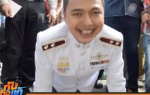 เจ้าบ่าวสุดฟิต โชว์วิดพื้นผ่านประตูเงินประตูทอง