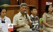 ​ครูและเพื่อน รร.แม่สายประสิทธิ์ฯ รอทีมหมูป่ากลับบ้าน