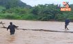 น้ำป่าคุกคาม! ชาวแม่สะเรียงเร่งขนของข้ามลำห้วย 52 จุด – ด่านแม่สอดจมบาดาล