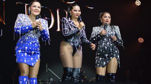 “สามตัวบน คอนเสิร์ต” ทำถึงทุกโมเมนต์ ‘ร้องสุดเสียง เถียงสุดซอย’ สมศักดิ์ศรีคอนเสิร์ตทิ้งทวน 3 ตัวแม่ “ตั๊ก – สุนารี – ฮาย”