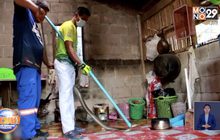 งูจงอางเลื้อยเข้าบ้าน แม่ตกใจวิ่งหนีคว้าลูกไม่ทัน