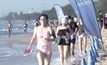 สีสันเต็มหาดชะอำ งานวิ่ง บิกินี่รัน 2017