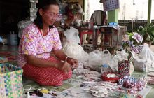 ไอเดียเก๋ พับลอตเตอรี่ขาย สร้างรายได้งาม