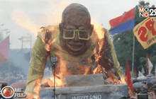 ชาวฟิลิปปินส์ประท้วง ปธน. หน้าสภาผู้แทนฯ