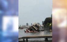 เคราะห์ดี เรือท่องเที่ยวเทียบท่าทันก่อนจม