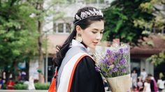 อัปเดต! 10 ทรงผมรับปริญญา ของเหล่าดาราคนดัง สวย เป๊ะ ไม่เหมือนใคร!