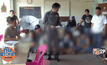 รวบแก๊งวัยรุ่นปาหิน-รุมยำอริสาหัส 2 ราย