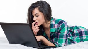 ศึกษาไว้! 5 สิ่งที่สาวๆ ควรจะเรียนรู้ จากการ ดูหนังโป๊