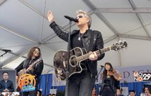 Bon Jovi เปิดคอนเสิร์ตเซอร์ไพรซ์งานซ้อมรับปริญญา