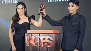 ทะยานไกลสู่ระดับสากล! Health Link International Clinic บินรับรางวัล ณ ประเทศสิงคโปร์ “HOFS AWARDS 2025” ในสาขา Non-Surgical Orthopedic Center Hall of Fame