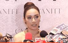 “เมย์ พิชญ์นาฏ” อุบตอบเรื่อง “วุ้นเส้น-ชาคริต”
