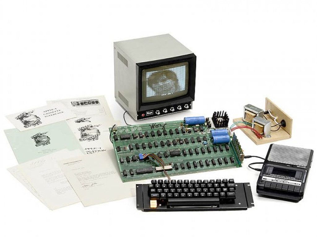 Apple 1 ในปี 1976 ได้ถูกประมูลไปในราคา 20 ล้าน 2 แสนบาท