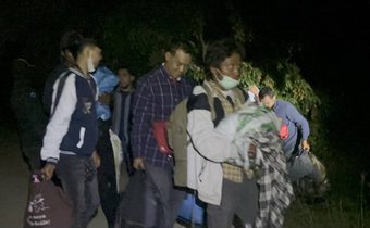 ทร. จับ 67 ชาวกัมพูชาลอบเข้าเมือง เผยสุดรันทดหนีความอดอยากหวังตายเอาดาบหน้า