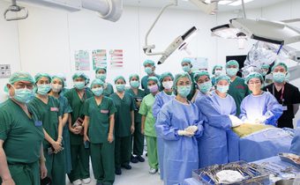 หมอไทยเก่งมาก! ทีมแพทย์ รพ.จุฬาลงกรณ์ ผ่าตัดรักษาผู้ป่วย “โรคหยุดหายใจขณะหลับจากการอุดกั้น (OSA)” ด้วยเทคนิคใหม่สำเร็จเป็นที่แรกในไทย