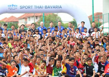 แข้งเยาวชนไทยกว่าครึ่งพัน แห่ทดสอบฝีเท้าโครงการ STB Football Academy ปี 2