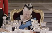 Movie Review : Victoria & Abdul ราชินีและคนสนิท