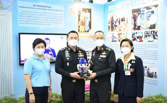 อผศ. ร่วมกับสมาคมแม่ ออกบูธงานสภากาชาดฯ รายได้ทั้งหมด นำขึ้นทูลเกล้า ถวาย สมเด็จพระกนิษฐาธิราชเจ้า เพื่อบำรุงสภากาชาดไทย