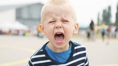 เลี้ยงลูกอย่างไร ไม่ให้น็อตหลุด พร้อมวิธี ฝึกอีคิว ให้ลูกตั้งแต่เล็กๆ