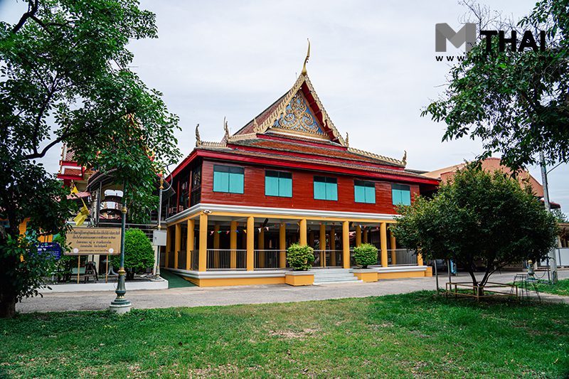 ศาลาบ้านไม้แดง