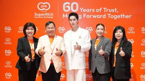 “ต่อ ธนภพ” ร่วมฉลองครบรอบ 60 ปี “ซุปเปอร์ริช 1965 (สีส้ม)” เสิร์ฟโมเมนต์อบอุ่นพร้อมมินิคอนเสิร์ตสุดฟิน