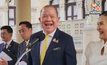 “พิชัย” รีบชิ่งหนีสื่อ! หลังถูกจี้ถามปมสส. เพื่อไทย ไม่พอใจแก้ปัญหาราคาข้าวตกต่ำ – ไม่กังวลถูกเขย่าเก้าอี้พ้น รมต.