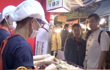 สุดแปลก! จระเข้ปิ้งนมสดขายดีนักชิมแห่อุดหนุนแน่นร้าน