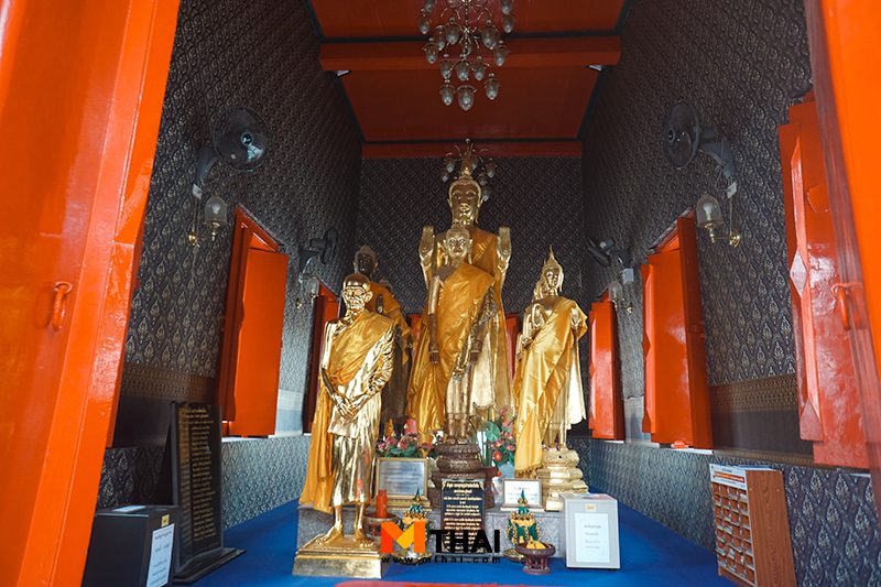 พระพุทธรูปปางยืน