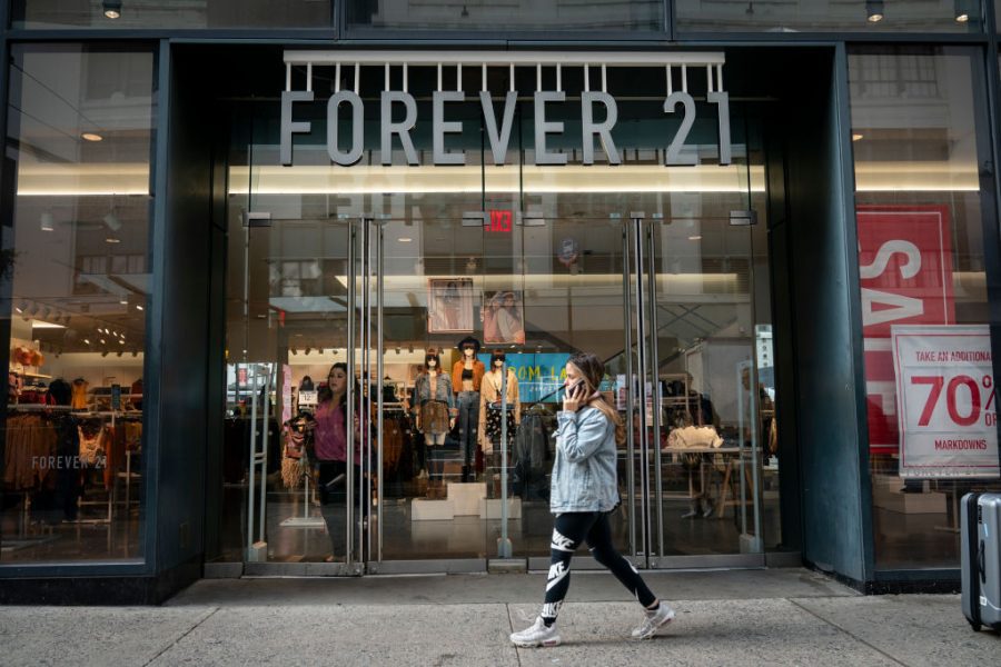 FOREVER 21 ล้มละลาย