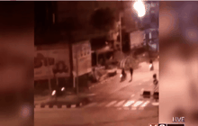 วัยรุ่นตะลุมบอลคู่อริกลางสี่แยกเมืองสุรินทร์