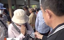 ประชาชนแห่รับสมุนไพรหมอแสง แน่นตลอดทั้งวัน