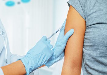 วัคซีนป้องกันโรคงูสวัด พร้อมราคา แต่ละโรงพยาบาลรัฐบาล-เอกชน ปี 2562