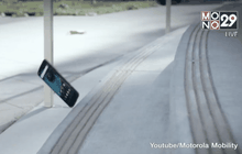 Motorola Droid Turbo 2 โทรศัพท์จอไม่แตกรุ่นแรกของโลก