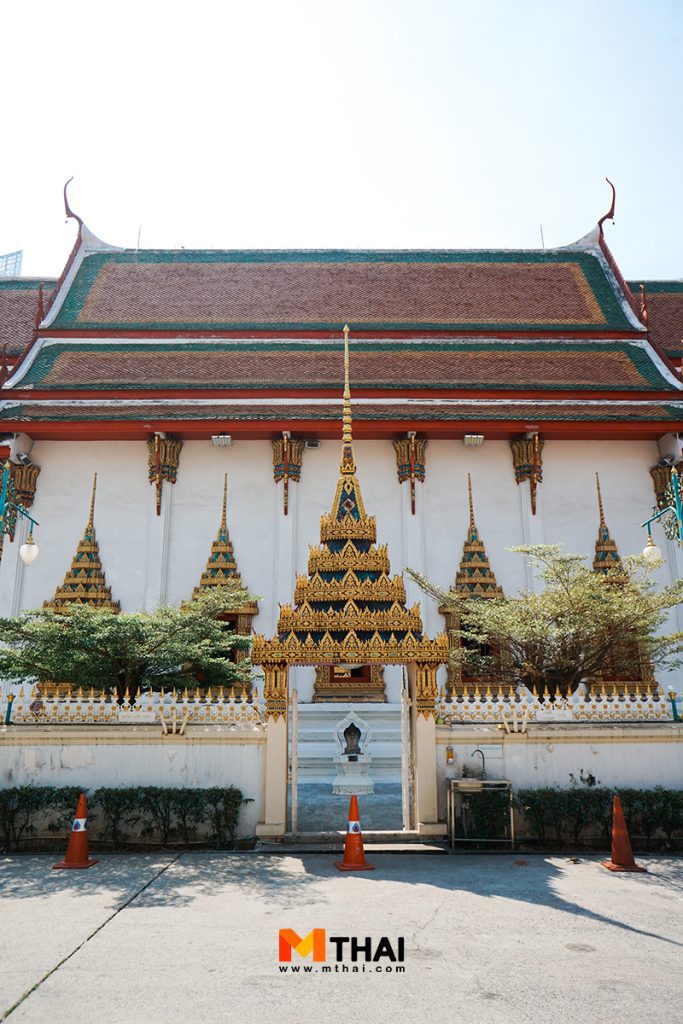 ประตูวัด