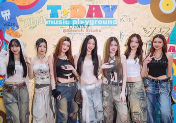 THX ระเบิดเวที T-Day Music Playground! โชว์สะกดสายตา THANKIE แห่ซัพพอร์ตเสื้อยืดแน่นบูธ
