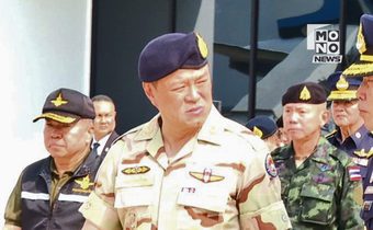 “นายกฯ” สวมชุดอาสารักษาดินแดน เยี่ยมทหารเหยียบทุ่นระเบิด-ขึ้นภูมะเขือให้กำลังใจแนวหน้า