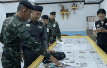 ทหารจับบ่อนพนันย่านเหม่งจ๋าย