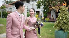 สวยหวานด้วยผ้าไทย ชุดเจ้าสาว เก๋ ณัฐวรรณ เรียบง่ายสไตล์โมเดิร์น