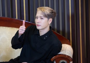 “แจ็คสัน หวัง” แท็กทีม “BIA-MILLI-YOUHA” ปล่อยรีมิกซ์เพลง “GBAD”